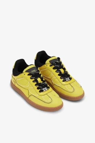 08 Sneakers