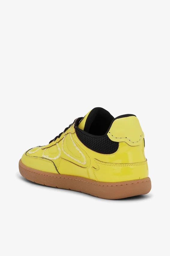 08 Sneakers 08 Sneakers