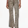 Betzy Cropped Jeans in Leopard Print