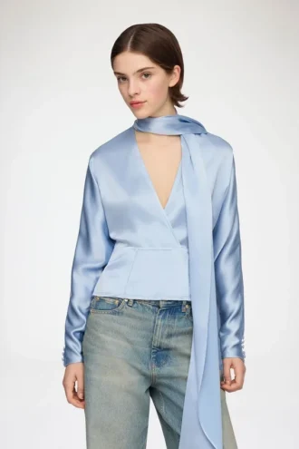 Blouse in Blue Satin