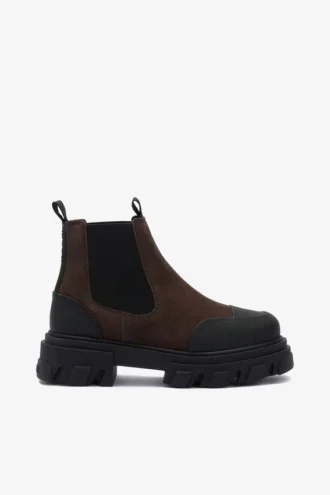 Cleated Low Chelsea Boots in Brown