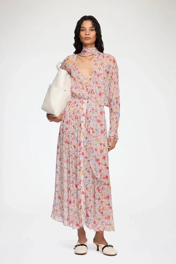 Dress in Floral Silk Dress in Floral Silk