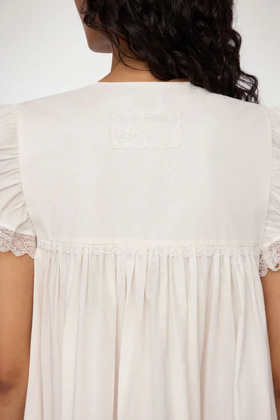 Dress in White Cotton Dress in White Cotton