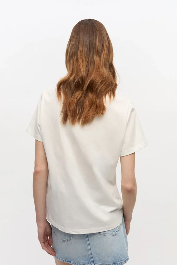 Ivory Grapes Print T-shirt Ivory Grapes Print T-shirt