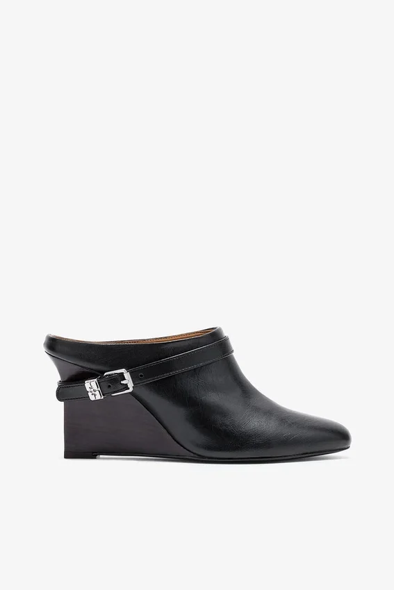 Kat Slim Mule in Black Kat Slim Mule in Black