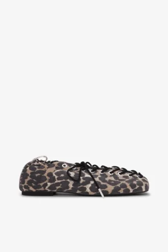 Lace-Up Ballerinas in Leopard Printed Denim