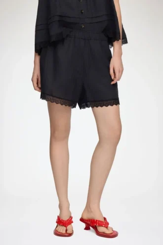 Shorts in Black Linen