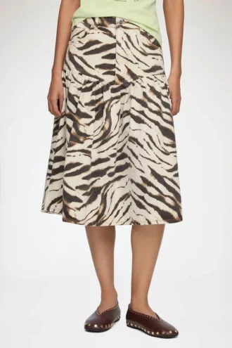 Skirt in Printed Denim