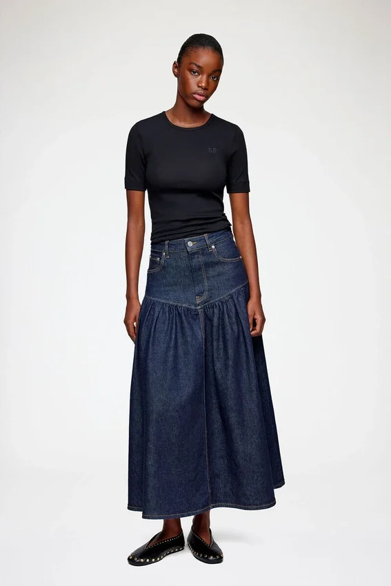 Skirt in Stretch Denim Skirt in Stretch Denim