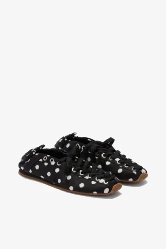 Sporty Ballerina in Black Dots Sporty Ballerina in Black Dots
