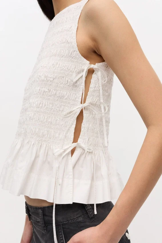 Top in White Smocked Cotton Top in White Smocked Cotton