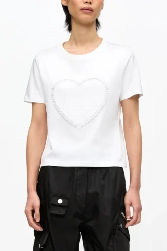 white cropped heart t shirt 1 330x495 - White Cropped Heart T-shirt